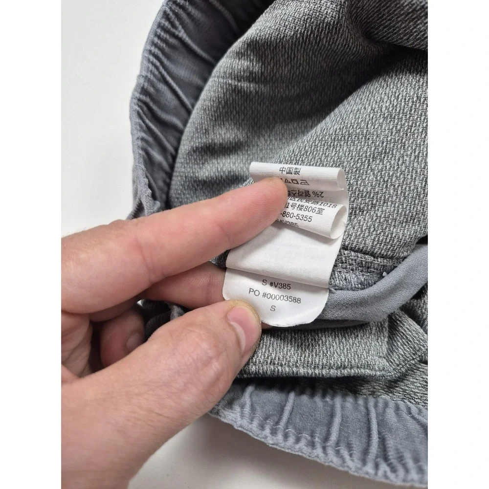 Vuori Optimist Shorts Men's Small Gray Corduroy Chino 8